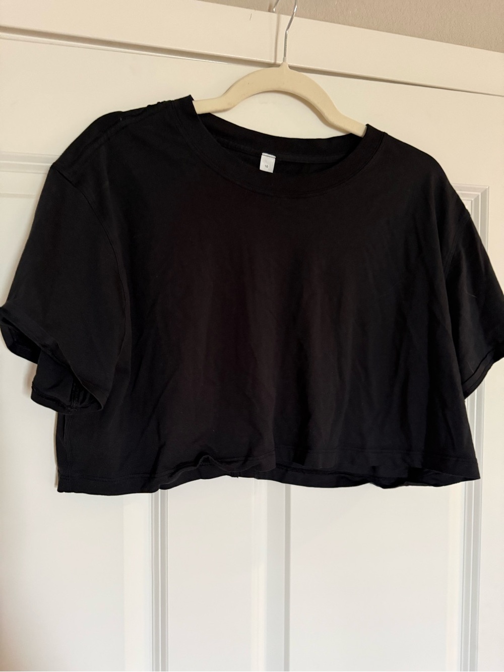 Lululemon Love Cropped Tee Size 10 Black Crew Neck Boxy Cotton T-Shirt